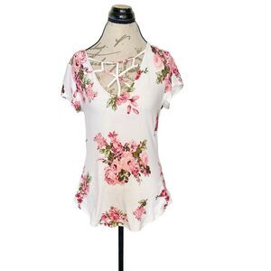 No Boundaries Blouse Size Large Size 11-13 Floral Short Sleeve Crochet Cut Out